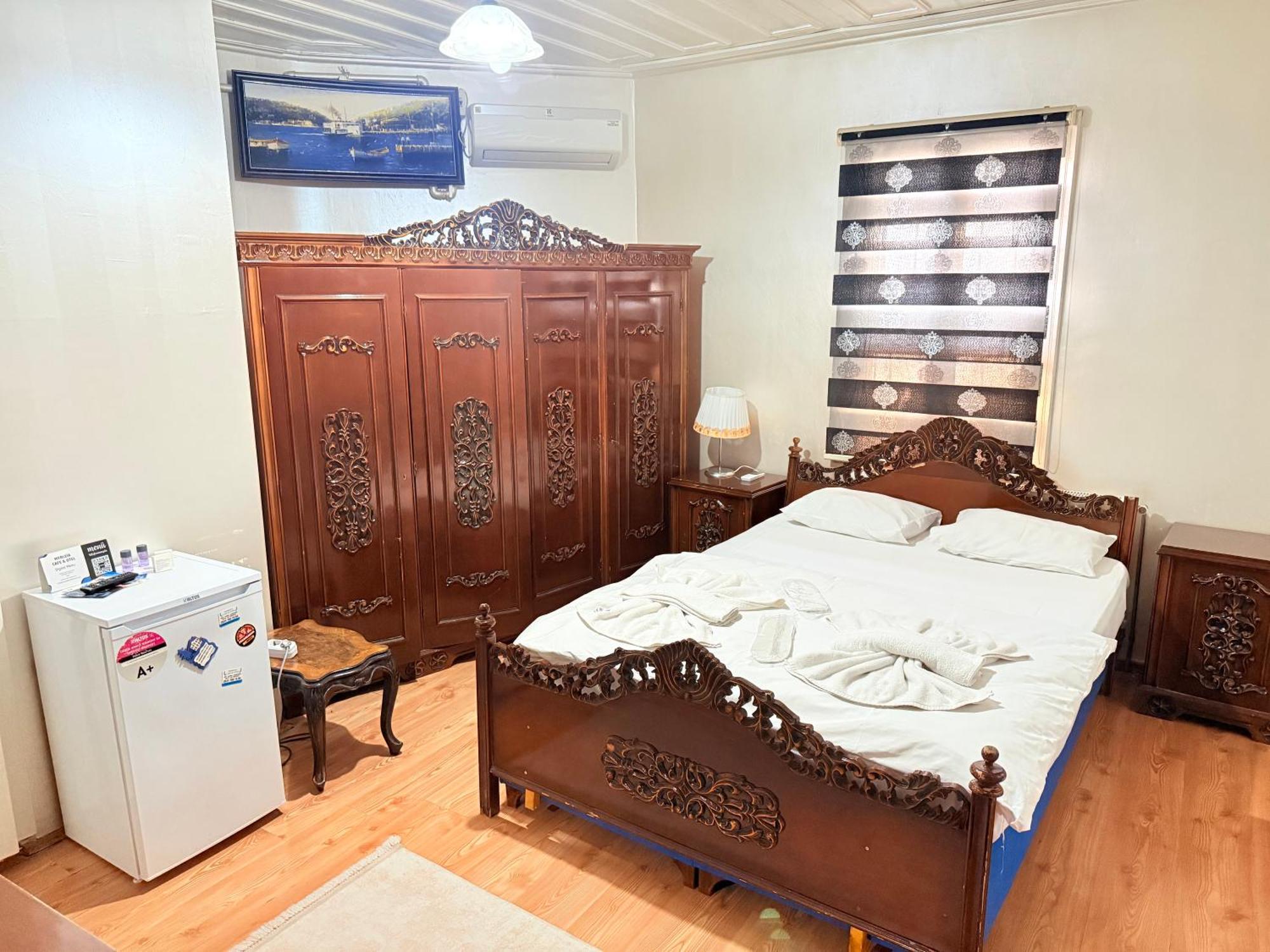 Oez Butik Otel Antik Kent Myrleia 무단야 외부 사진