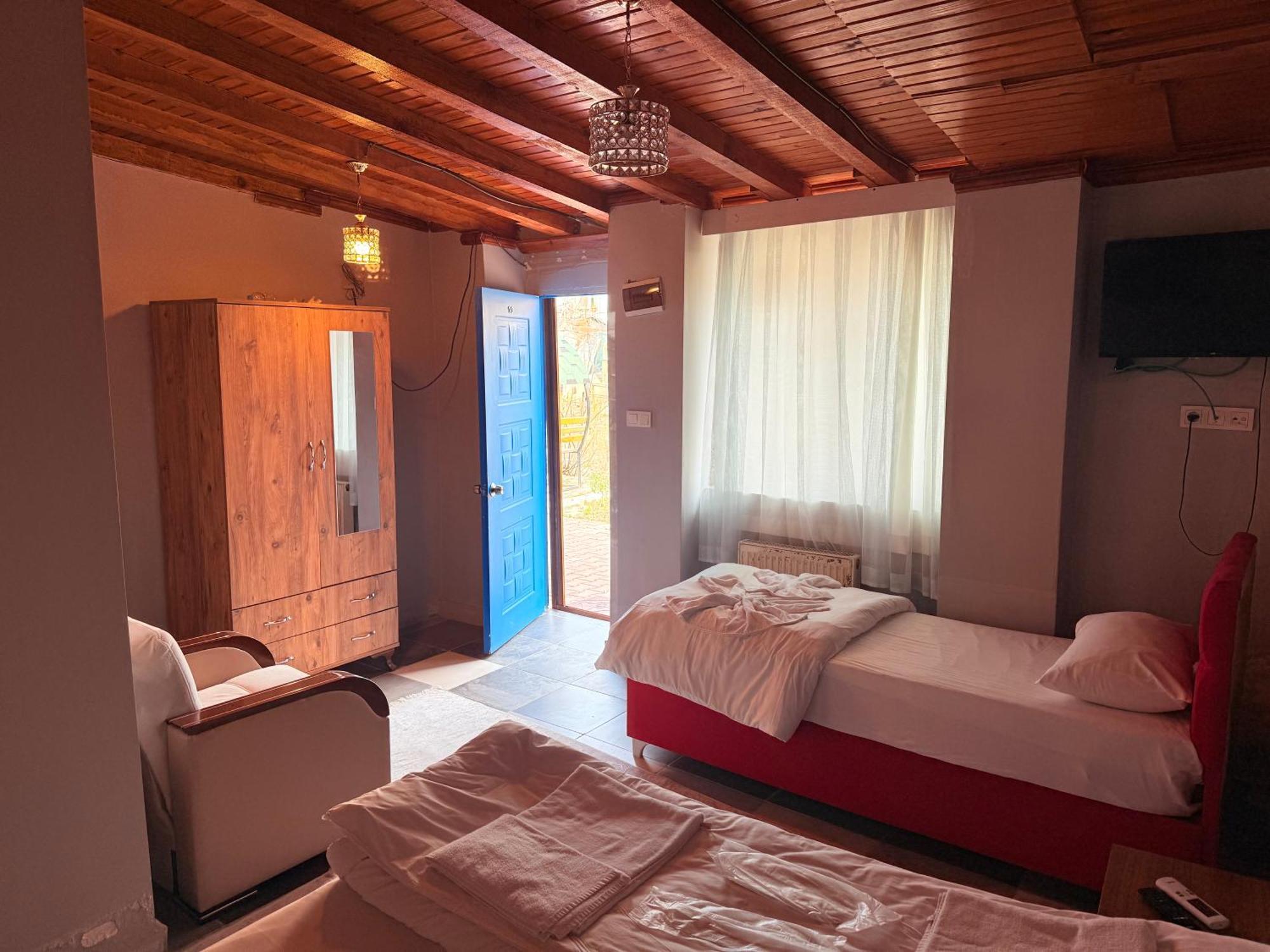 Oez Butik Otel Antik Kent Myrleia 무단야 외부 사진