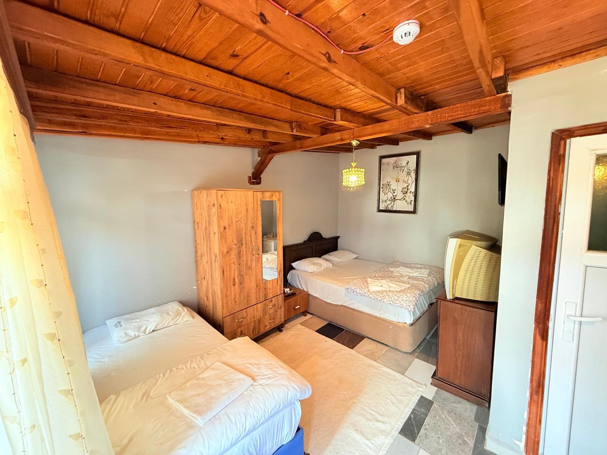 Oez Butik Otel Antik Kent Myrleia 무단야 외부 사진