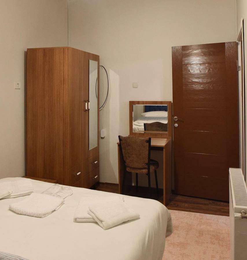 Oez Butik Otel Antik Kent Myrleia 무단야 외부 사진