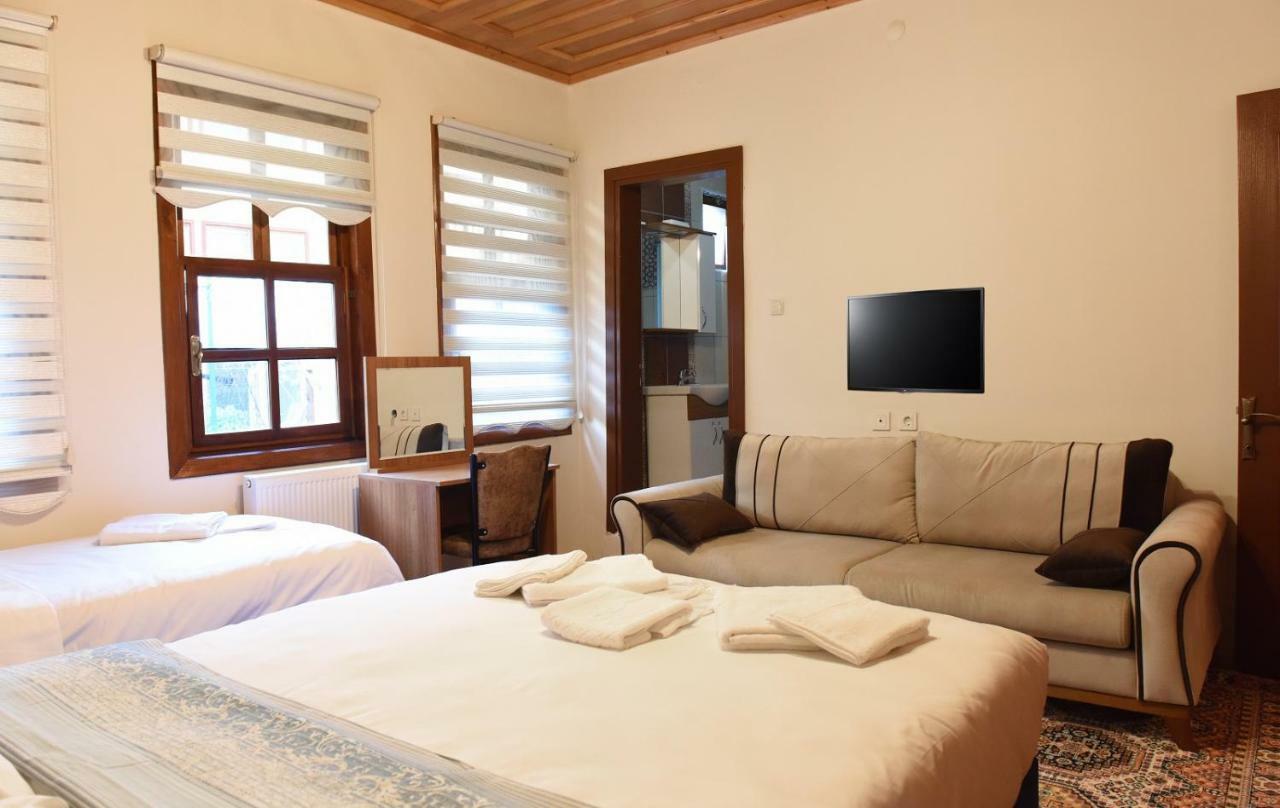 Oez Butik Otel Antik Kent Myrleia 무단야 외부 사진